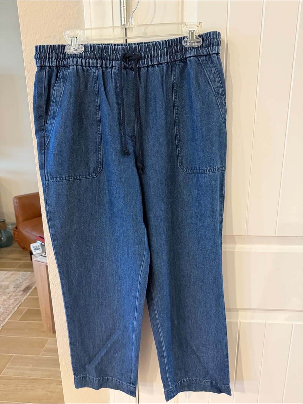 Talbots Elastic waist pull on loose fit Jeans. NWOT. Size LP